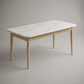 Tavolo da pranzo rettangolare in MDF effetto marmo bianco con gambe in legno naturale 140x80x75 cm